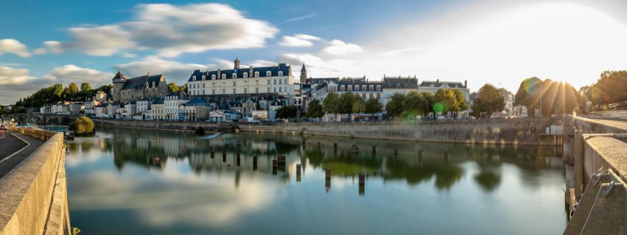 Au Coeur De Ville Laval  Bagian luar foto